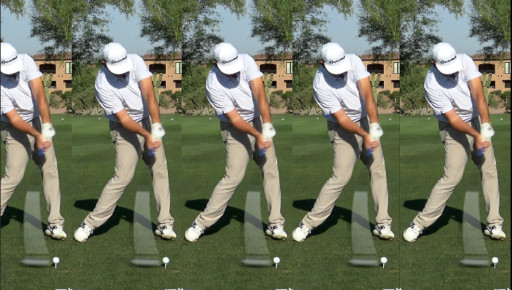 Golf la position à l'impact avec votre club dans le swing de golf. 